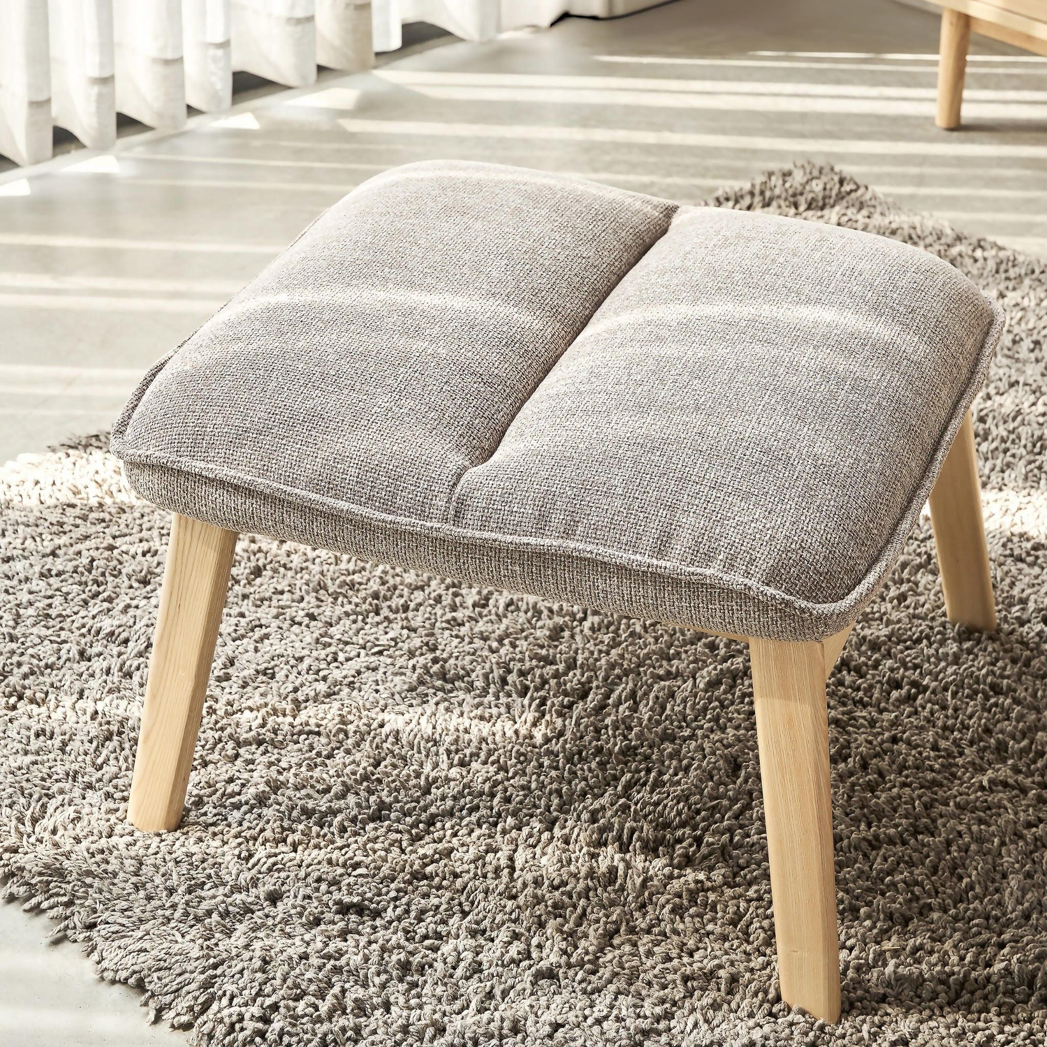 Ghế đôn OLLY( vải nâu be)
