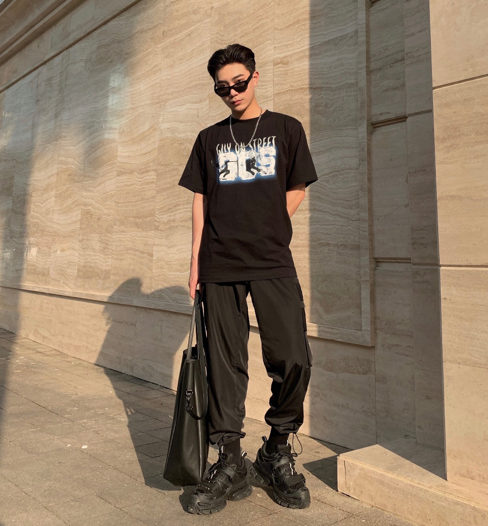 Áo Thun Eyes Cat Tee